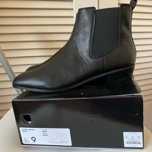 Black j crew leather Chelsea boots